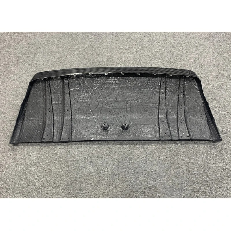 High Quality Fast Delivery Whole Sale Price Dry Carbon Fiber Vorsteine Rear Diffuser Body Kits for  R8 16-19